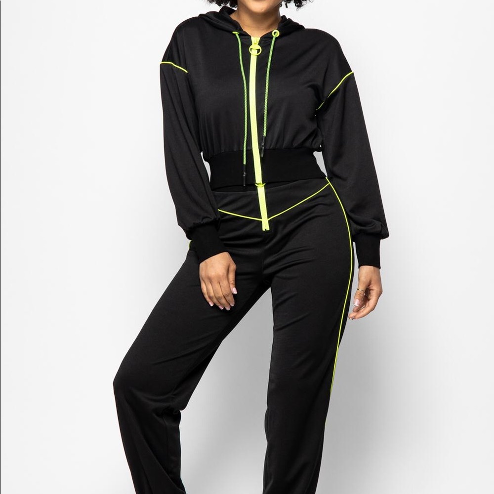 Black Hooded Activewear Set
